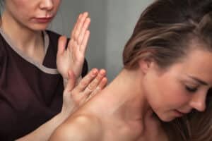 neck back and shoulder massage in phuket: Focused massage on neck, back and shoulder tension relief
